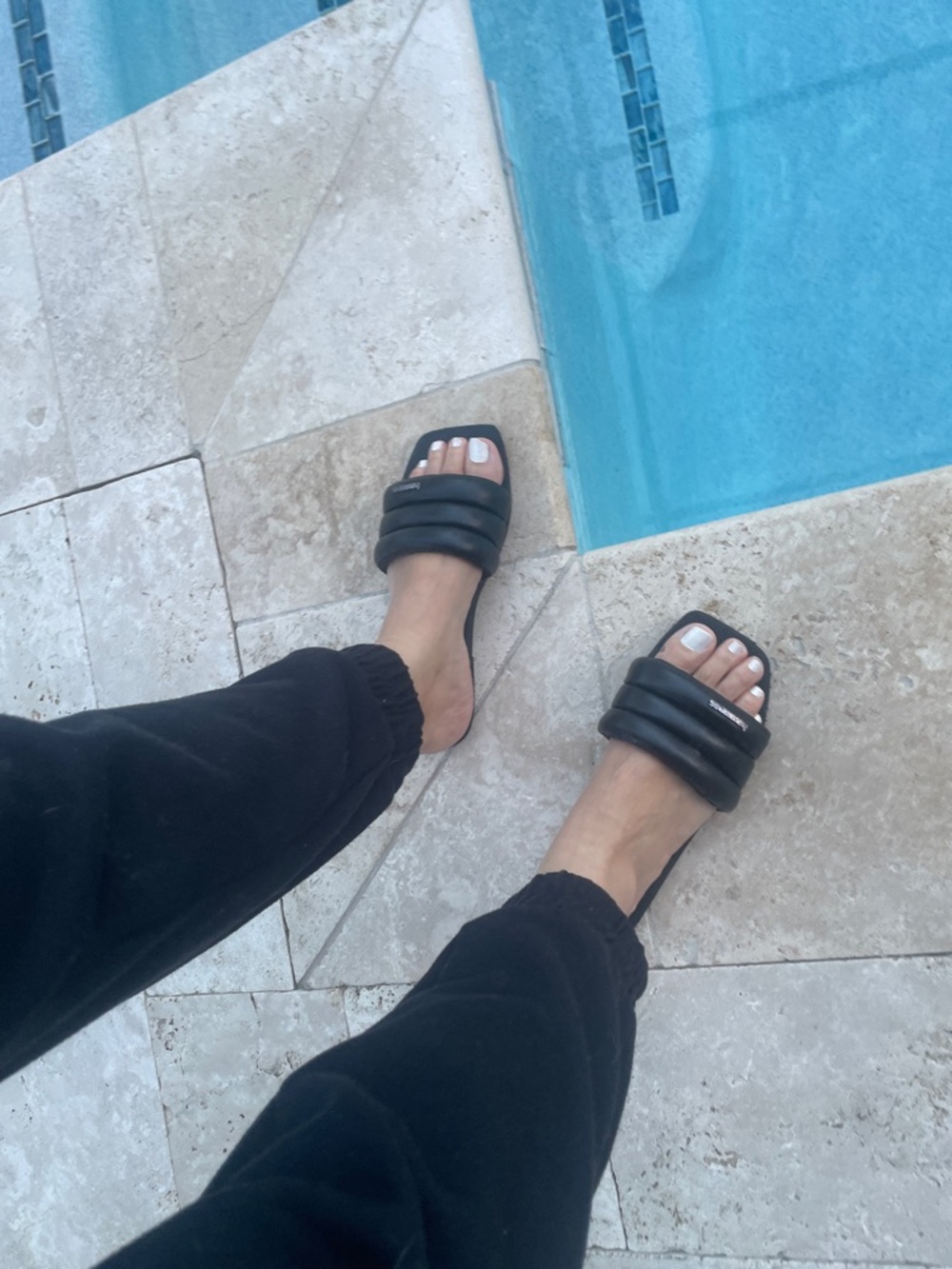 Havaianas black slip ons - Picture 5 of 6